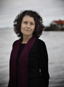 Anna Grinzweig Jacobsson har skrivit boken Flykten till Marstrand och skrivit boken med samma namn. Hon leder också Judiska salongen i Göteborg. FOTO: Maja Kristin Nylander 